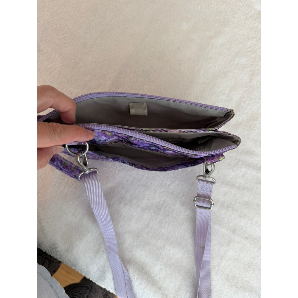 Baggallini Purple Floral Crossbody Bag Wristlet Clutch Adjustable Strap - Picture 6 of 9